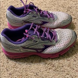 Used; women’s running shoes